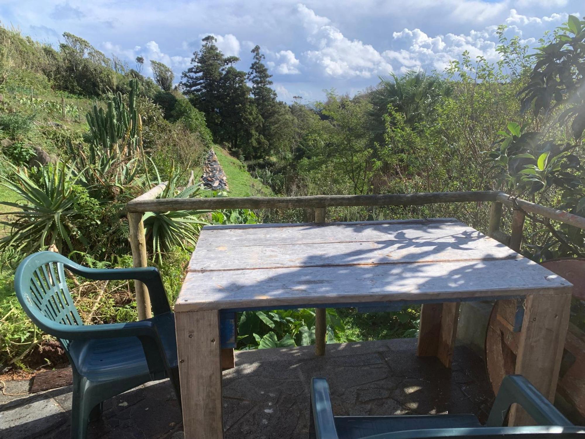Forest view Guest house Lajes das Flores Extérieur photo
